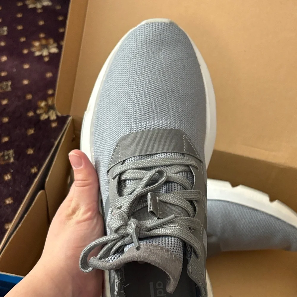 Adidas pod Gray and White Sneakers - Picture 3 of 7